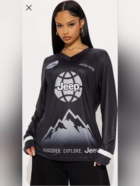 Jeep Around The Globe Long-Sleeve  Logo Jersey